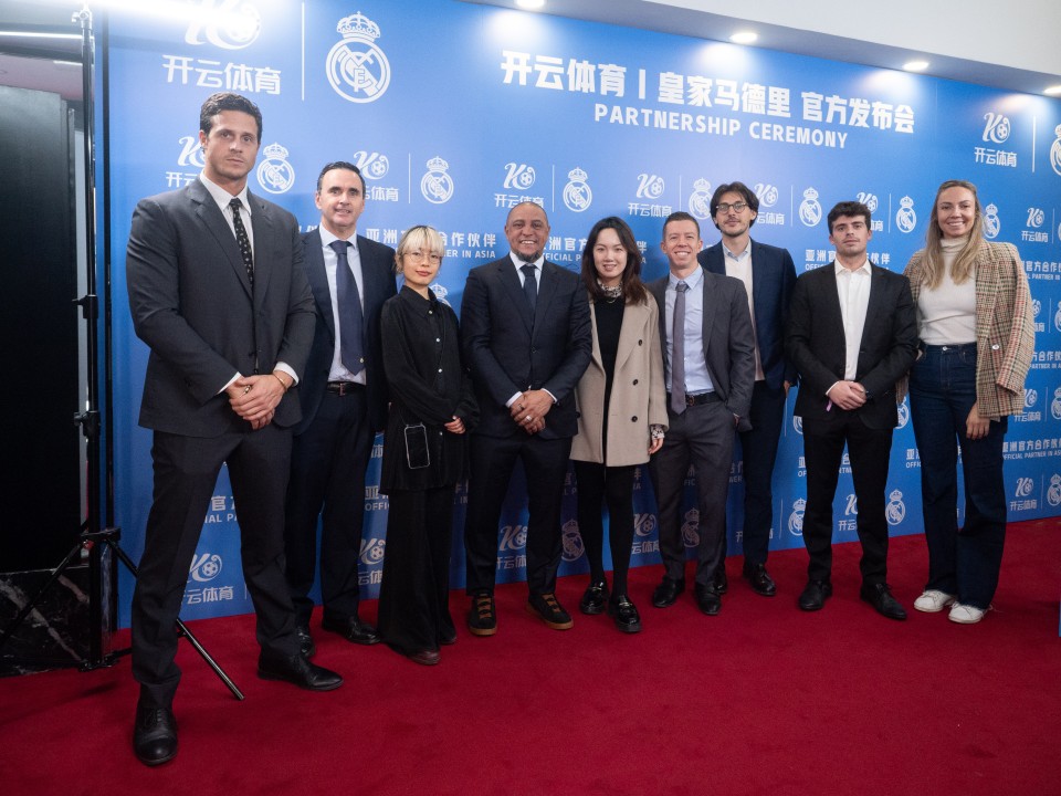 记者：拜仁希望与诺伊尔续约一年，球员将视身体状况决定是否退役